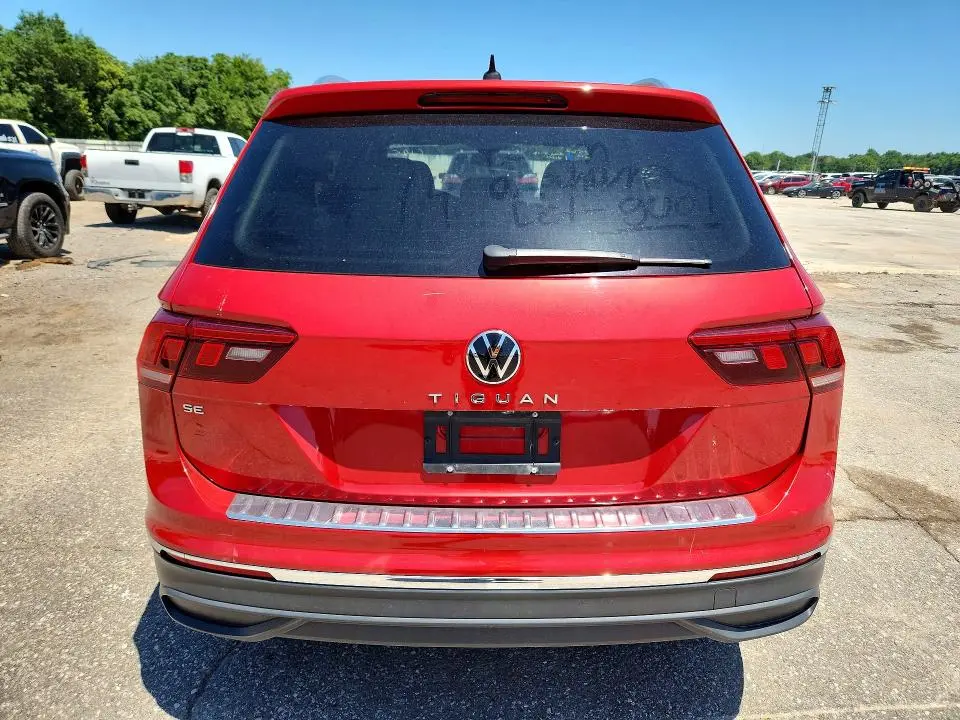 2023 VOLKSWAGEN TIGUAN SE  
