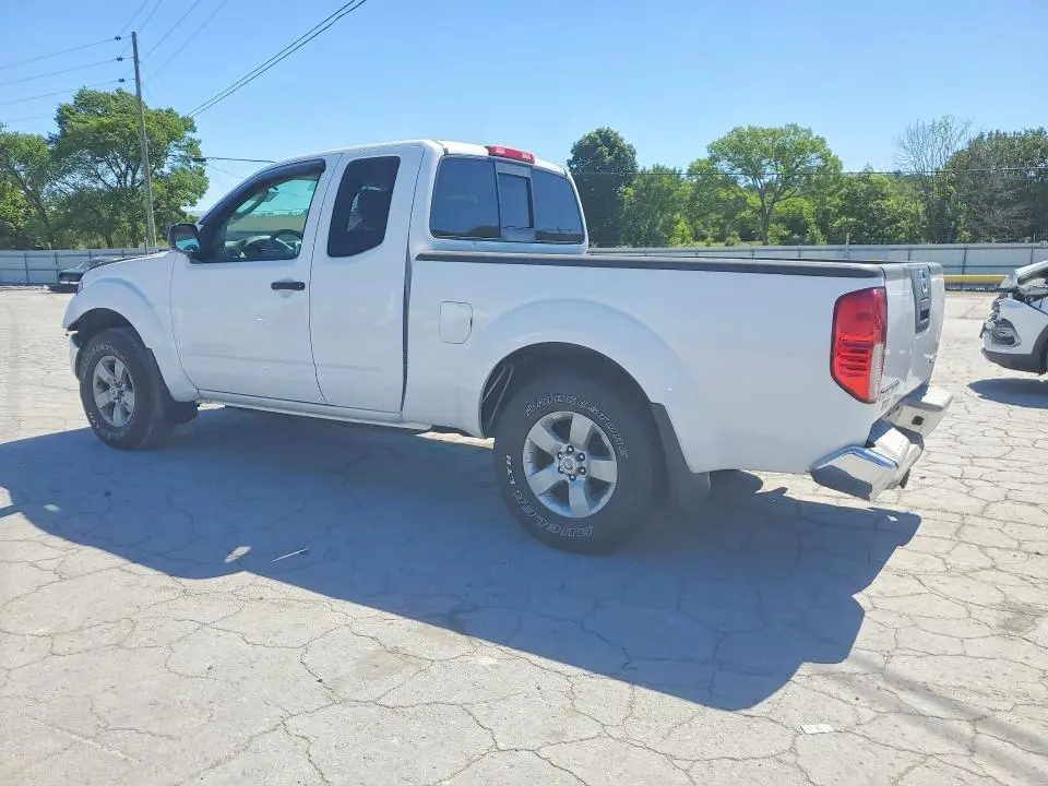 2010 NISSAN FRONTIER SE V6  