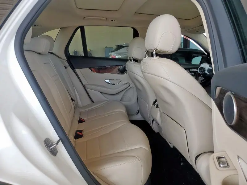 2019 MERCEDES-BENZ GLC 300  