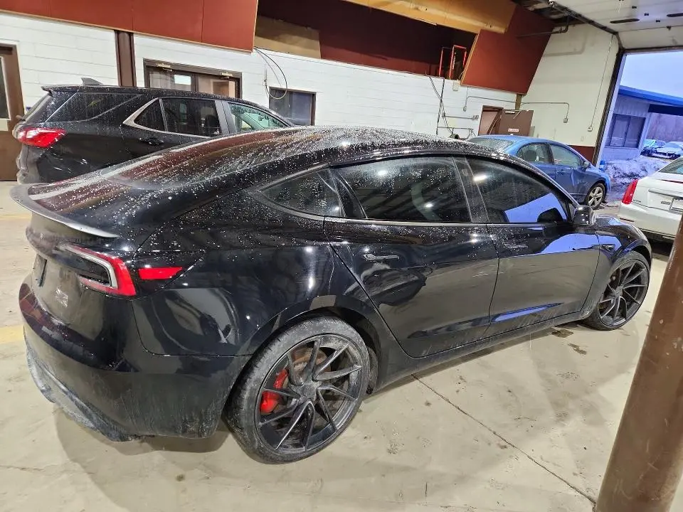 2025 TESLA MODEL 3   