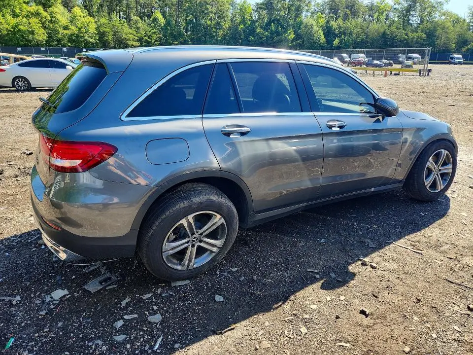 2018 MERCEDES-BENZ GLC 300  