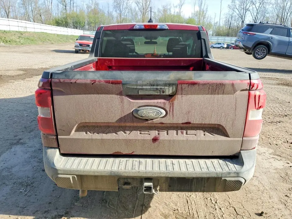 2025 FORD MAVERICK XLT  