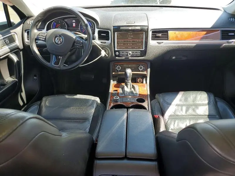 2012 VOLKSWAGEN TOUAREG V6 TDI  