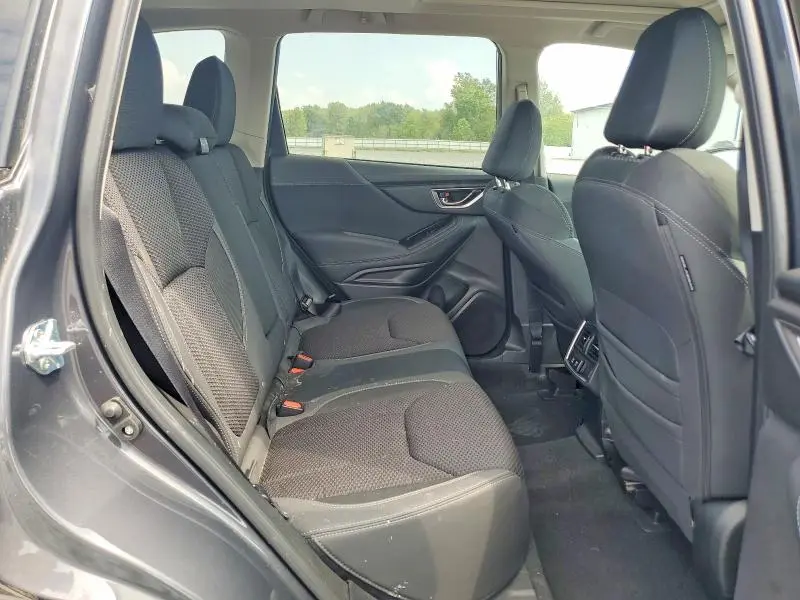 2024 SUBARU FORESTER   