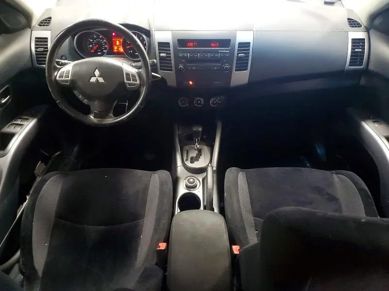 2010 MITSUBISHI OUTLANDER ES  