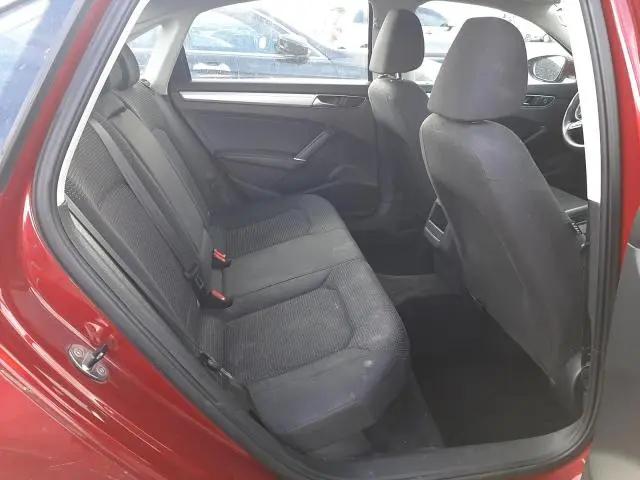 2016 VOLKSWAGEN PASSAT S  