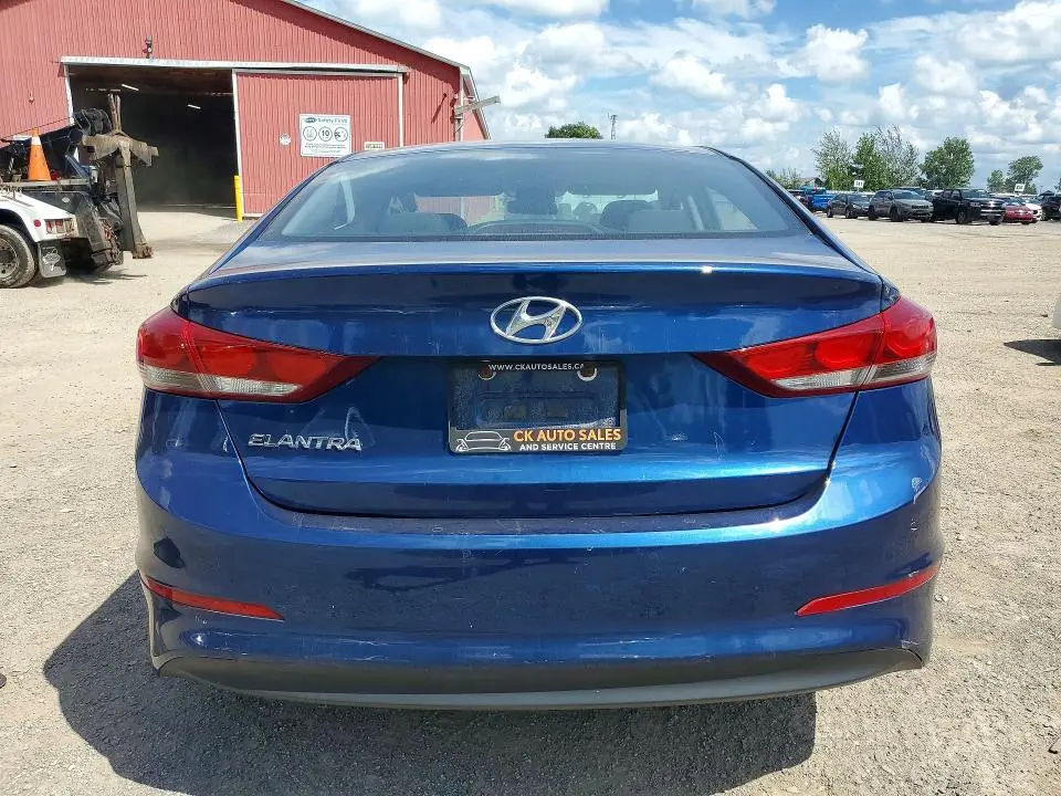 2017 HYUNDAI ELANTRA SE  
