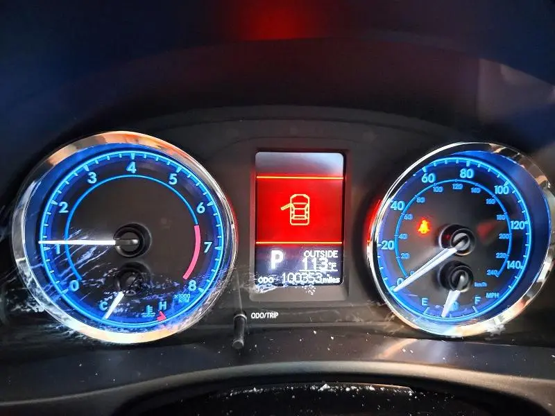 2017 TOYOTA COROLLA LE  