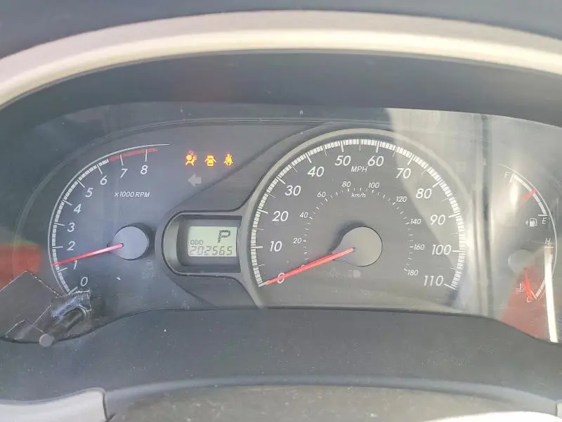 2014 TOYOTA SIENNA LE  