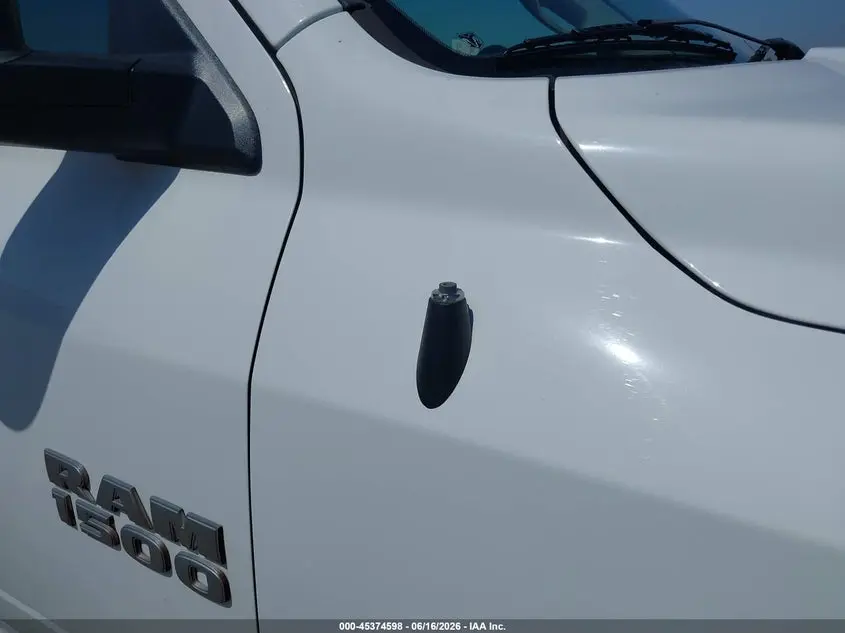 2017 RAM 1500 TRADESMAN  4X2 8' BOX