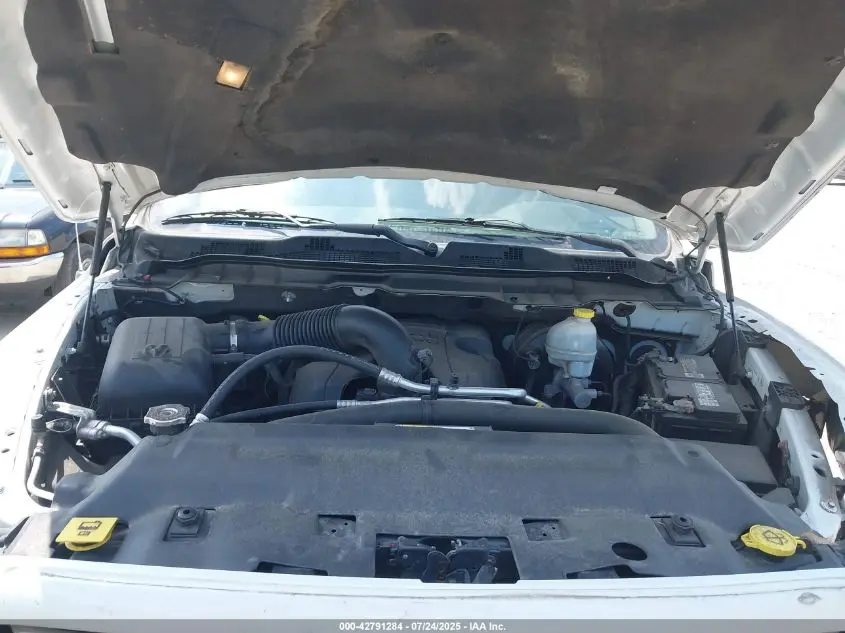 2013 RAM 1500 SPORT