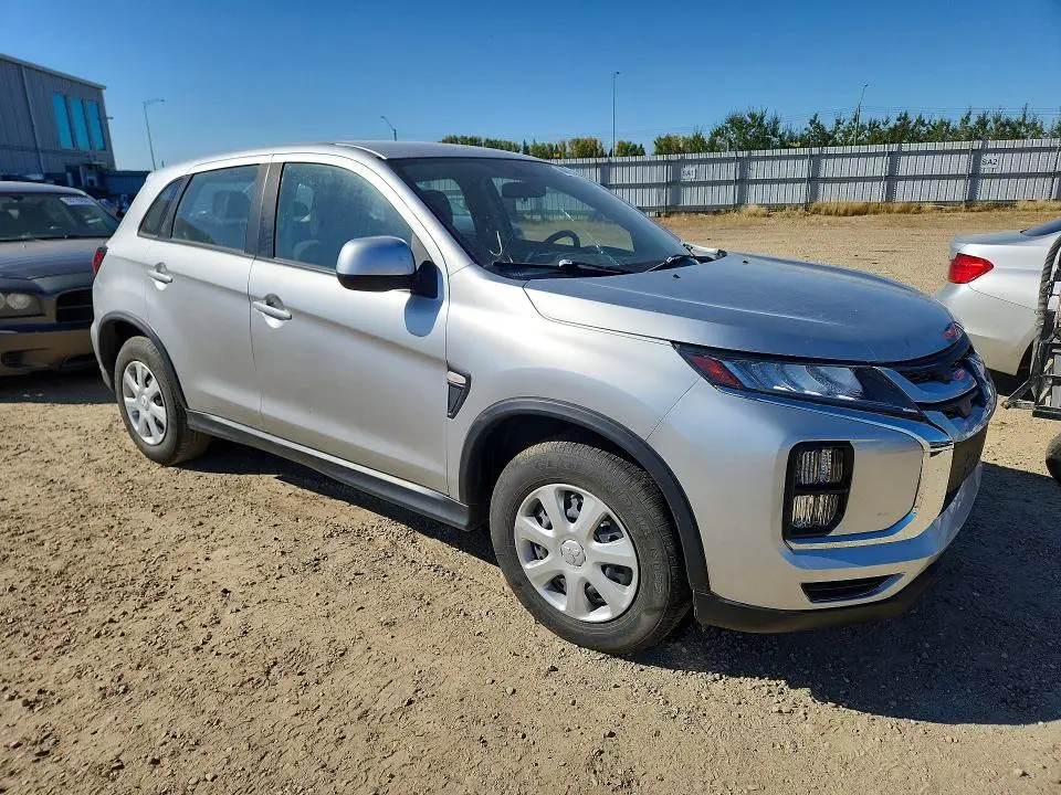 2023 MITSUBISHI RVR ES  