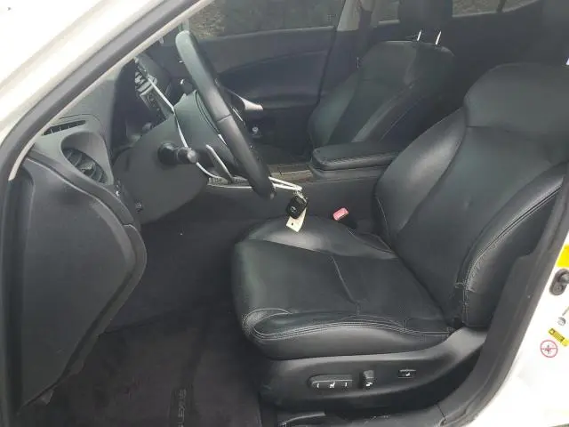 2013 LEXUS IS 250  