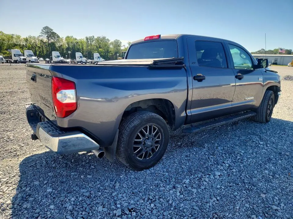 2019 TOYOTA TUNDRA CREWMAX SR5  