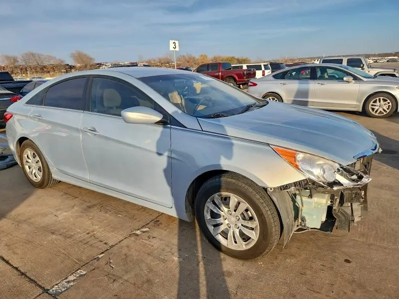 2011 HYUNDAI SONATA GLS  