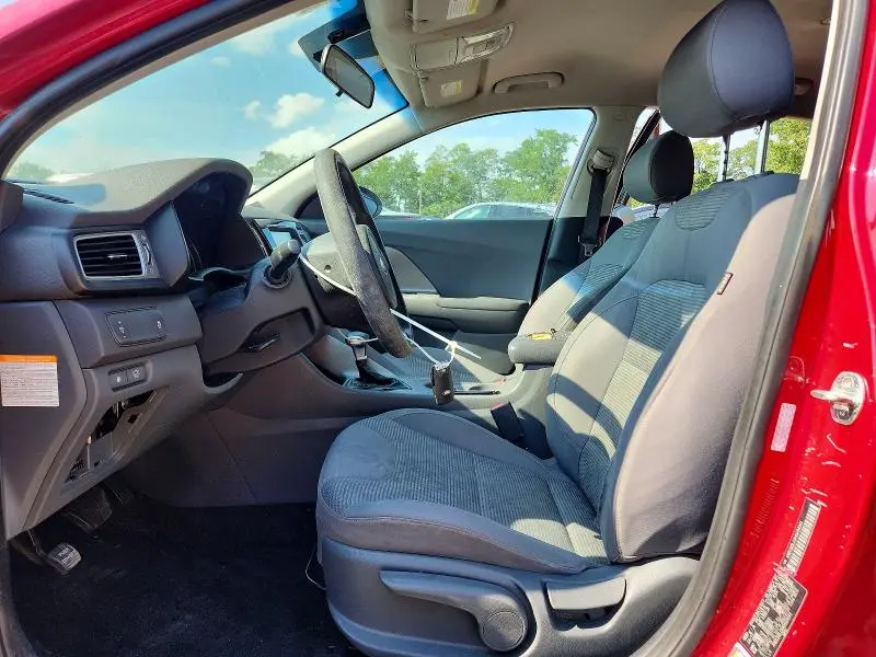 2017 KIA NIRO LX  