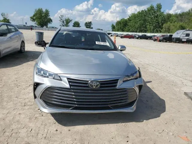 2019 TOYOTA AVALON XLE  