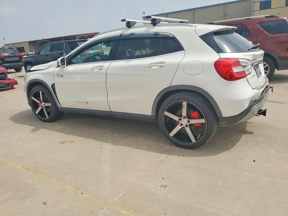 2016 MERCEDES-BENZ GLA 250  