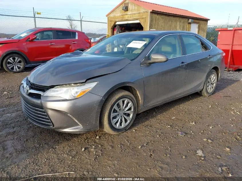 2016 TOYOTA CAMRY LE