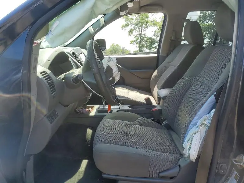 2019 NISSAN FRONTIER SV  