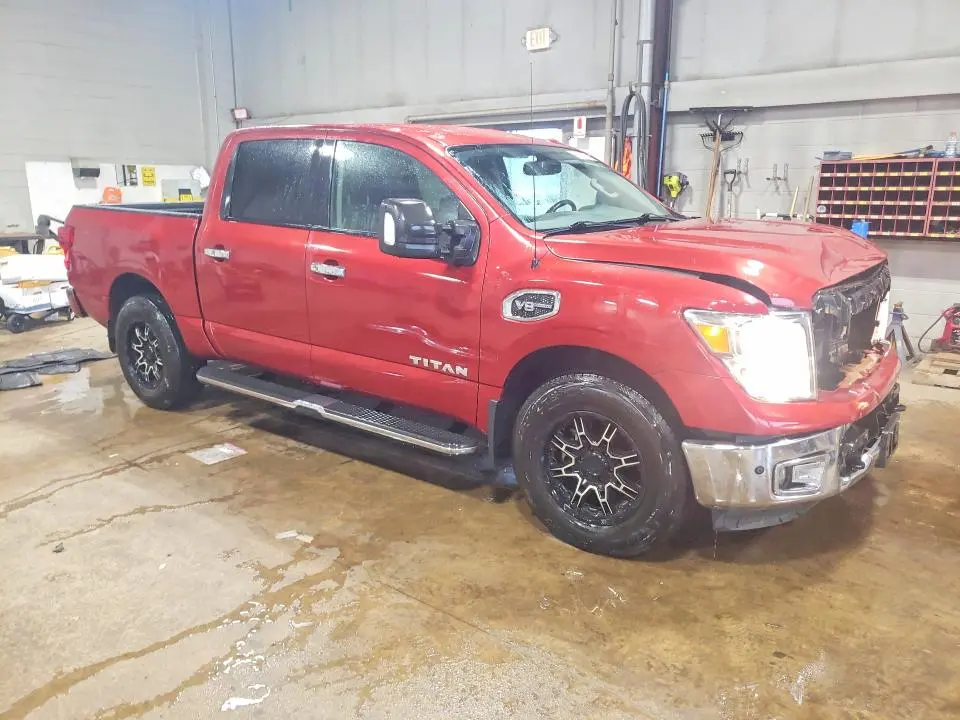 2017 NISSAN TITAN SV  