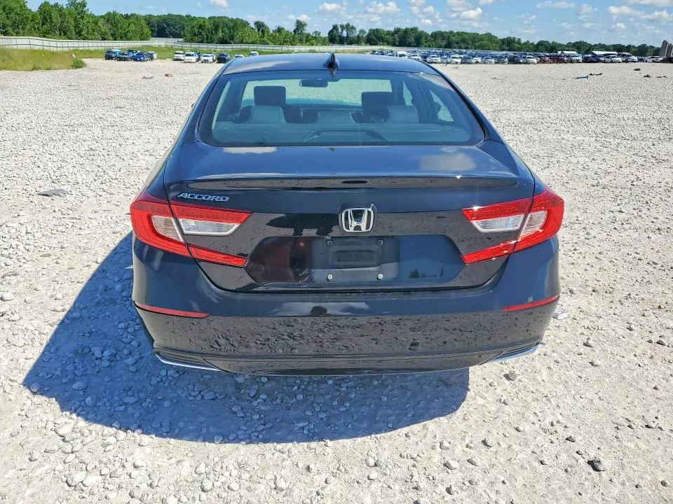2019 HONDA ACCORD LX  
