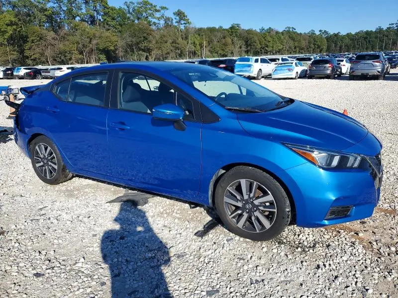 2021 NISSAN VERSA SV  