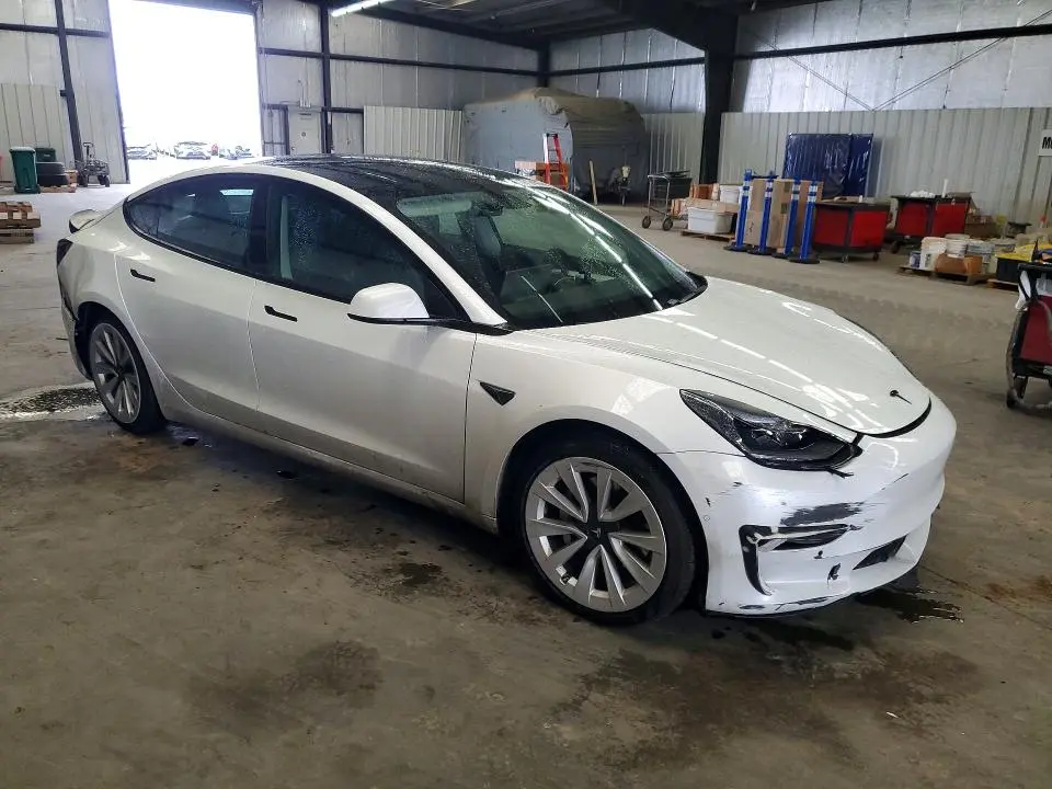 2021 TESLA MODEL 3   