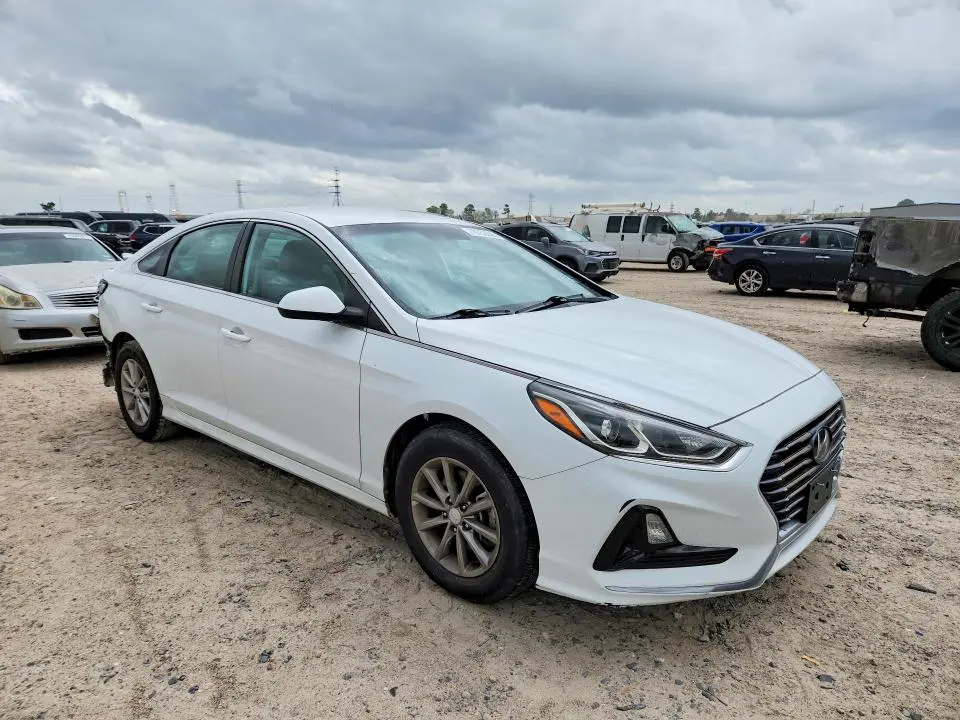 2019 HYUNDAI SONATA SE  