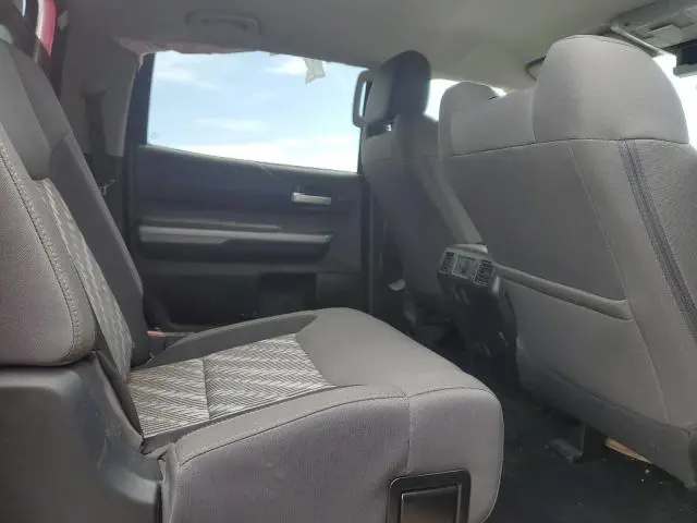 2018 TOYOTA TUNDRA CREWMAX SR5