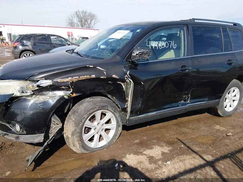 2013 TOYOTA HIGHLANDER BASE PLUS V6