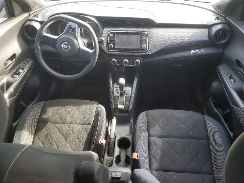 2018 NISSAN KICKS S  