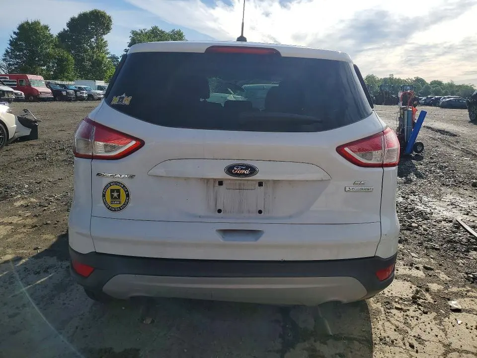 2014 FORD ESCAPE SE  