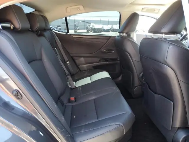 2024 LEXUS ES 300H BASE  