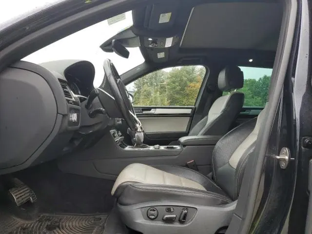 2017 VOLKSWAGEN TOUAREG WOLFSBURG  