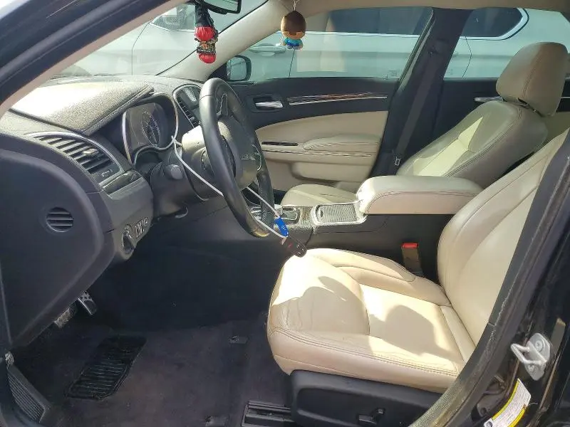 2017 CHRYSLER 300 LIMITED  