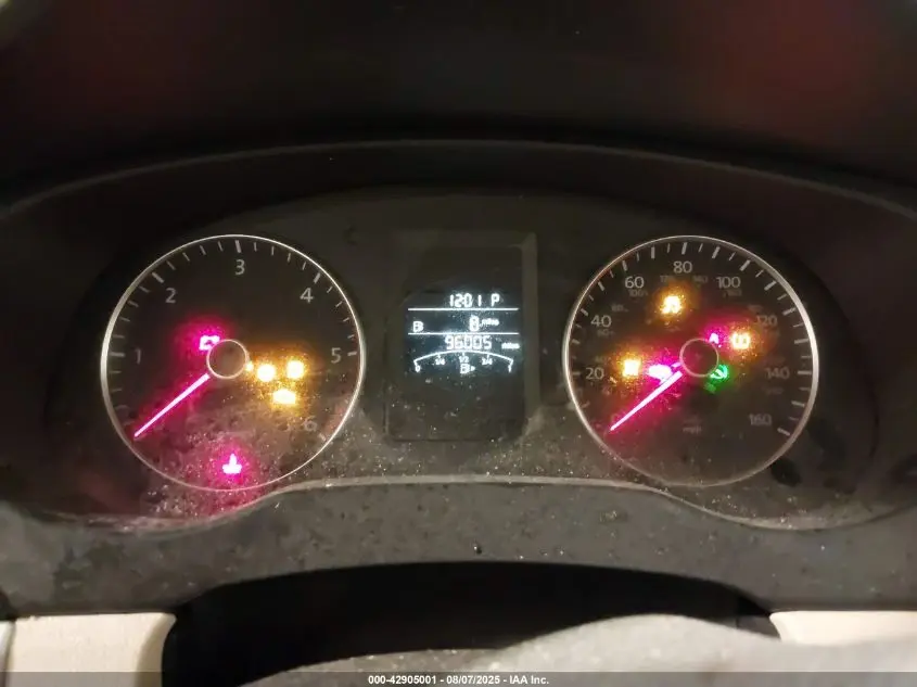 2012 VOLKSWAGEN JETTA 2.0L TDI
