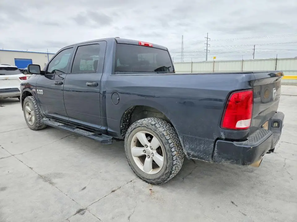 2015 RAM 1500 ST  