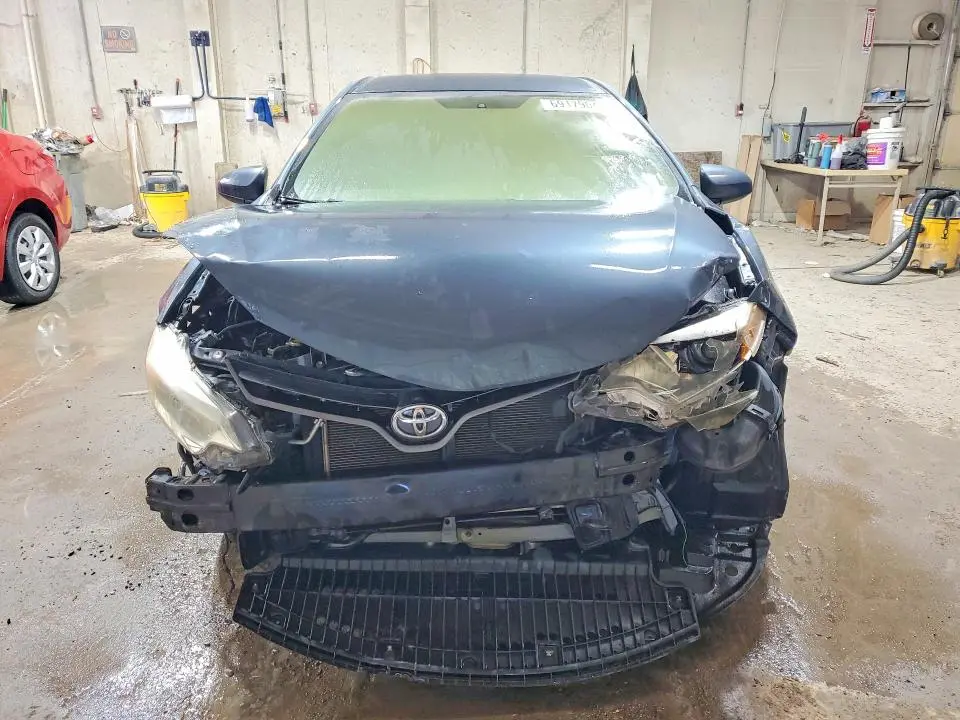 2015 TOYOTA COROLLA LE PLUS  