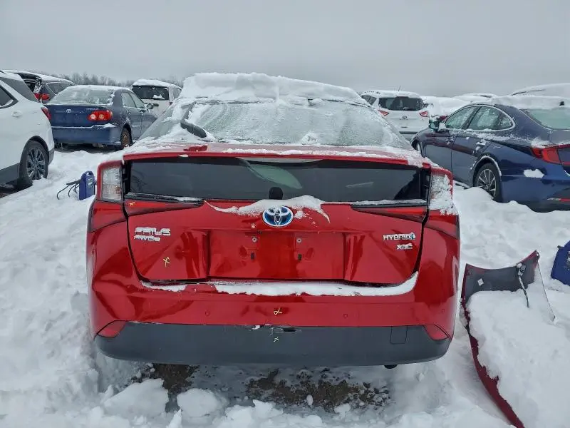 2021 TOYOTA PRIUS LE  