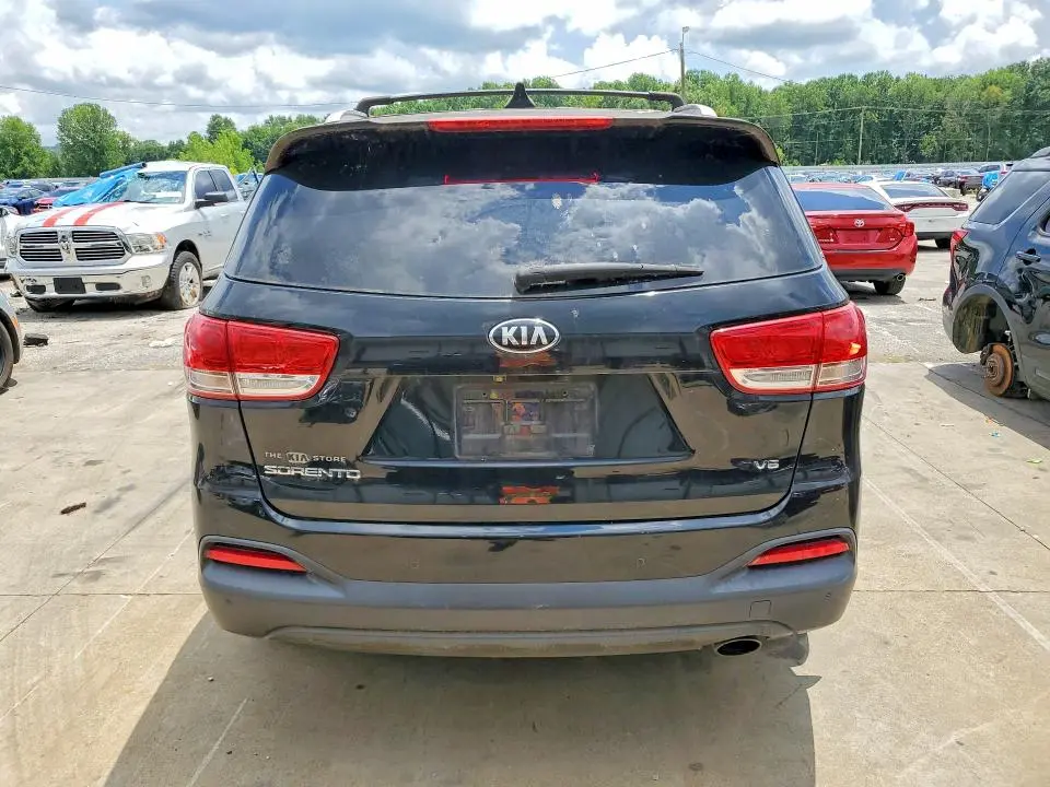 2016 KIA SORENTO LX V6  