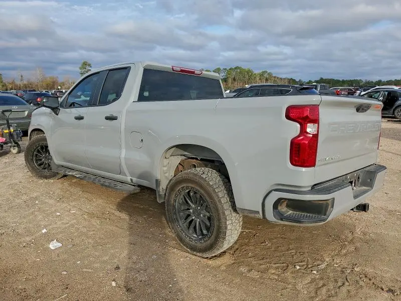 2024 CHEVROLET SILVERADO C1500 CUSTOM  