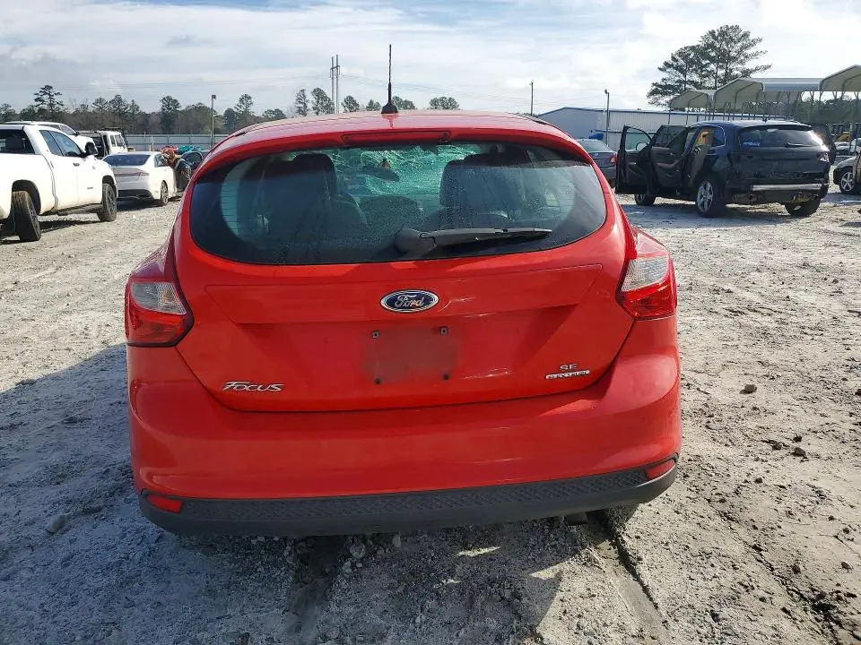 2014 FORD FOCUS SE  