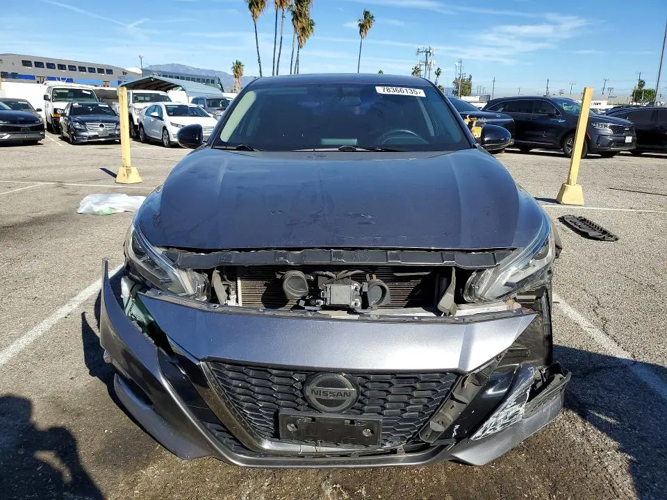 2019 NISSAN ALTIMA 2.0 SR  