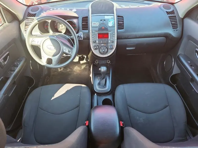 2011 KIA SOUL +  