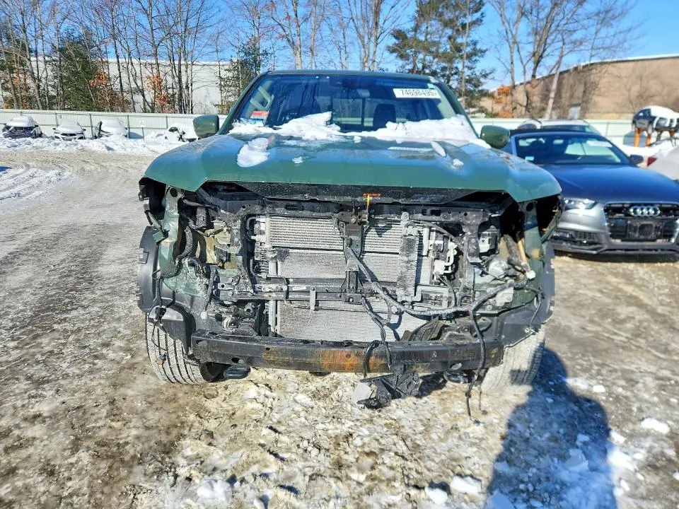 2024 NISSAN FRONTIER S  