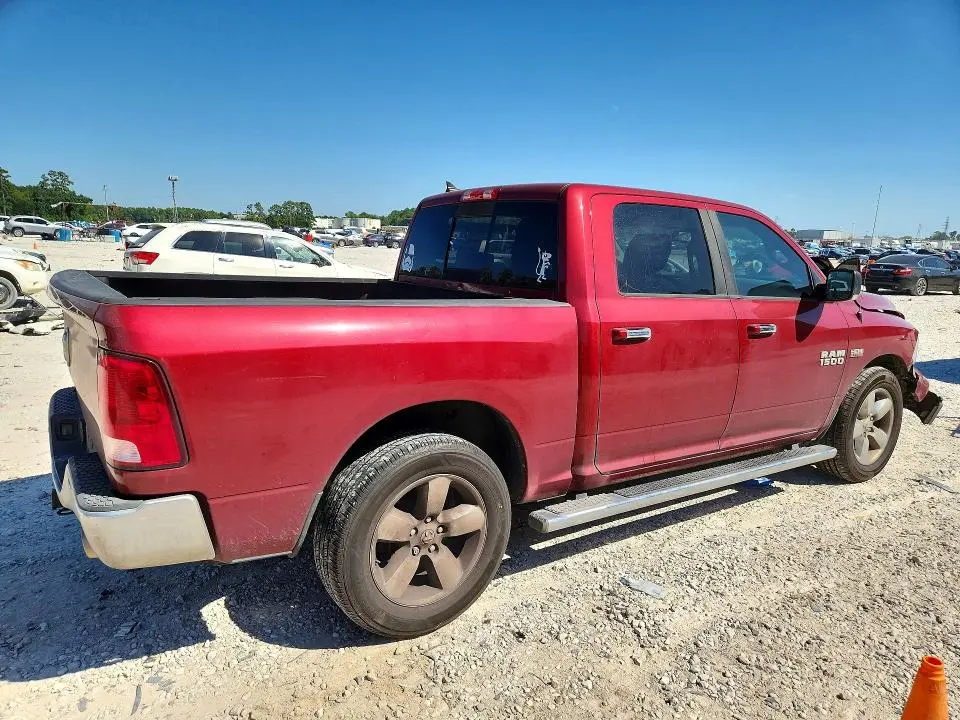 2015 RAM 1500 SLT  