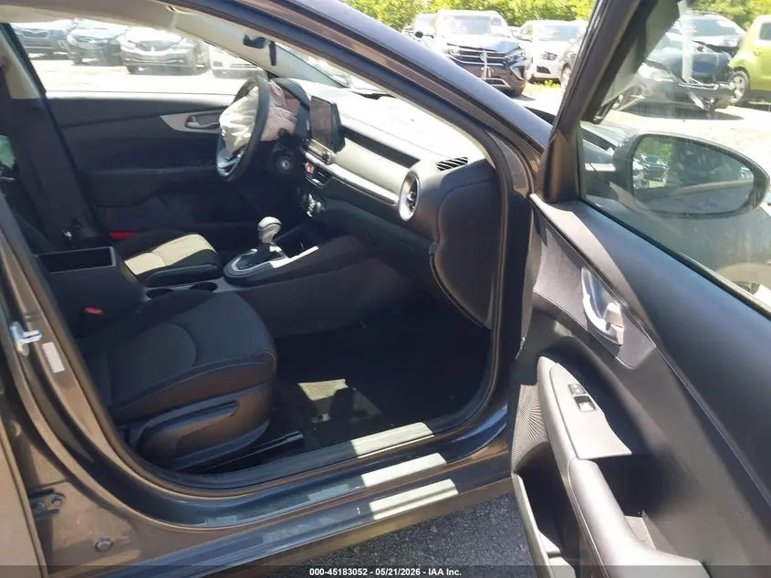2023 KIA FORTE LXS