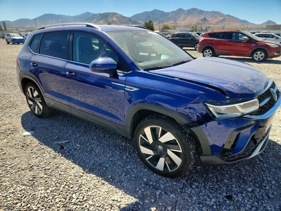 2024 VOLKSWAGEN TAOS SEL  