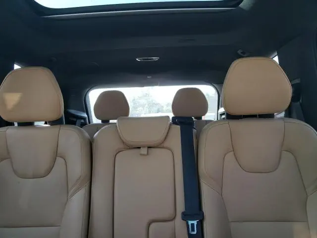 2016 VOLVO XC90 T6  